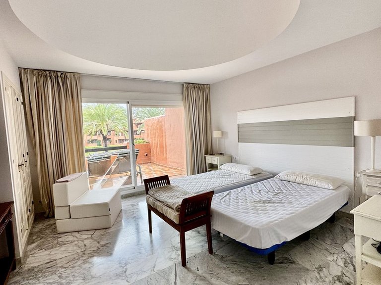 Apartment for Sale in Guadalmina Baja, Malaga 17