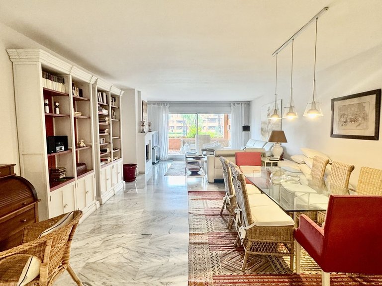 Apartment for Sale in Guadalmina Baja, Malaga 7