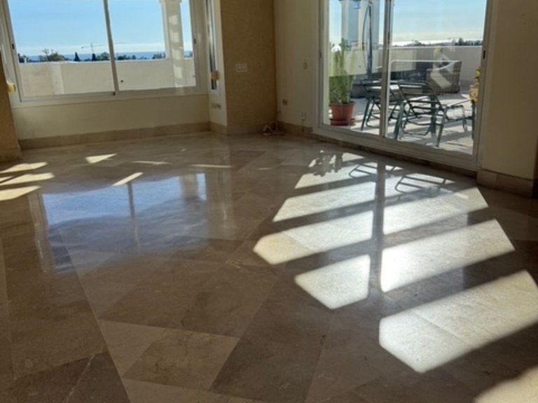 Apartment for Sale in Nueva Andalucía, Malaga 5