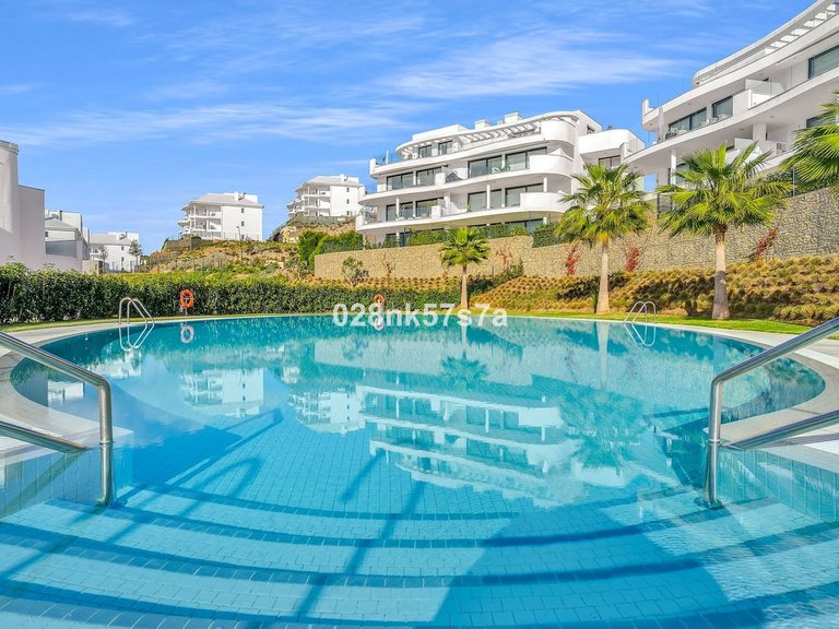 Apartment for Sale in Fuengirola, Malaga 1