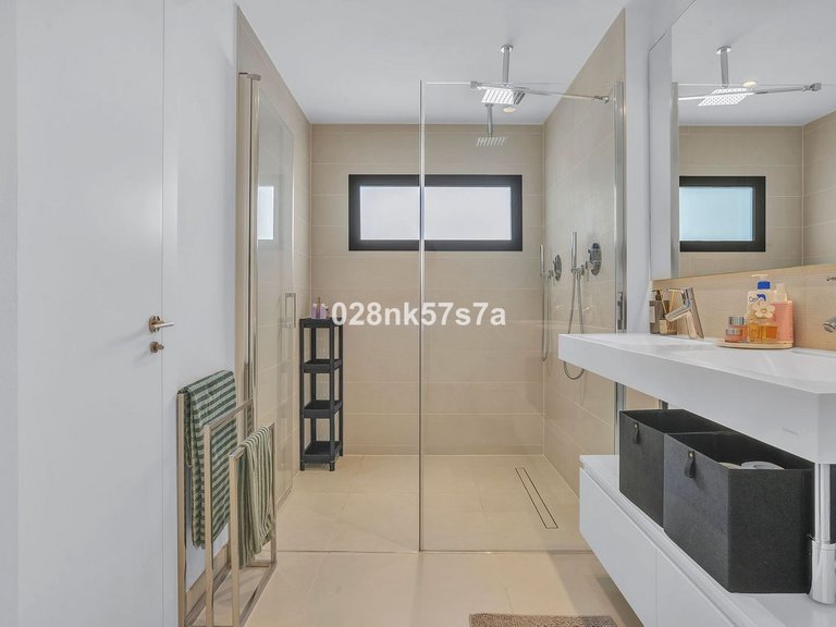 Apartment for Sale in Fuengirola, Malaga 13