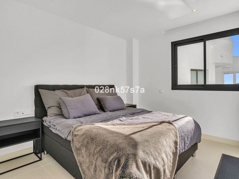Apartment for Sale in Fuengirola, Malaga 15