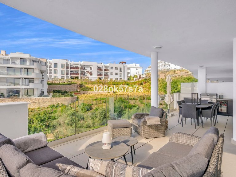 Apartment for Sale in Fuengirola, Malaga 28