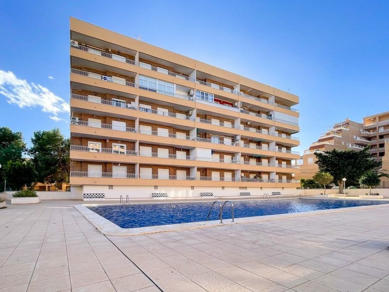 Apartment for Sale in Punta Prima, Alicante 1