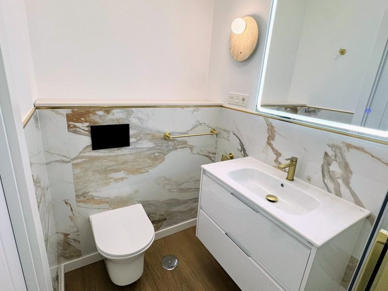 Apartment for Sale in Punta Prima, Alicante 20