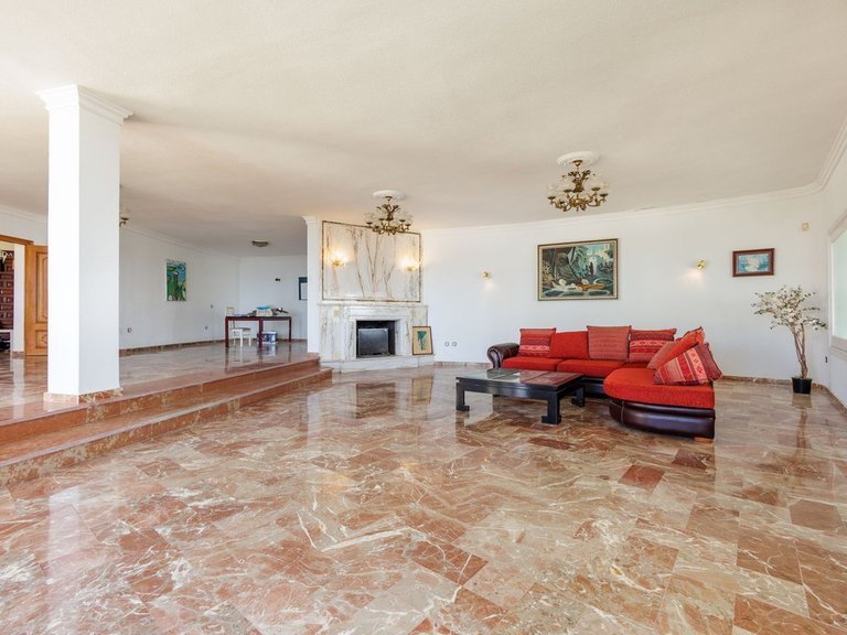 Villa for Sale in Torremuelle, Malaga 9