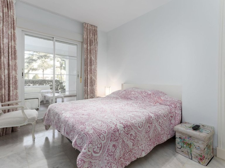 Apartment for Sale in San Pedro De Alcántara, Malaga 19