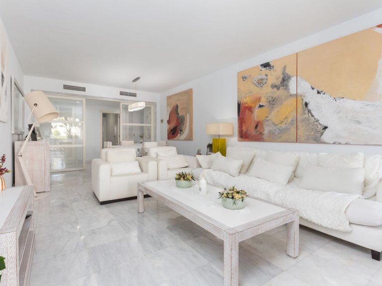 Apartment for Sale in San Pedro De Alcántara, Malaga 7