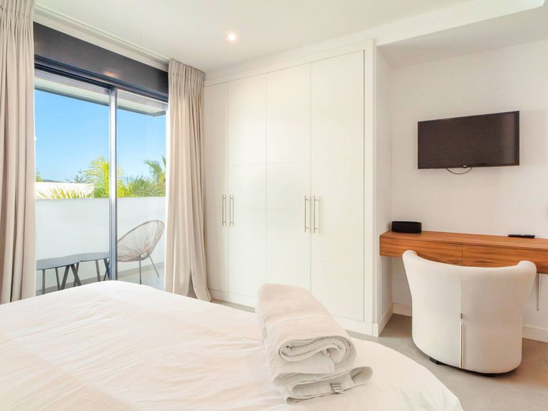 Apartment for Sale in Estepona, Malaga 25