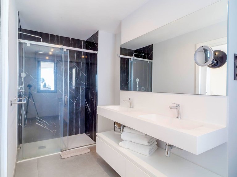 Apartment for Sale in Estepona, Malaga 31