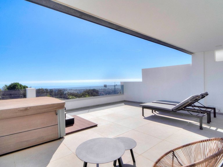 Apartment for Sale in Estepona, Malaga 40
