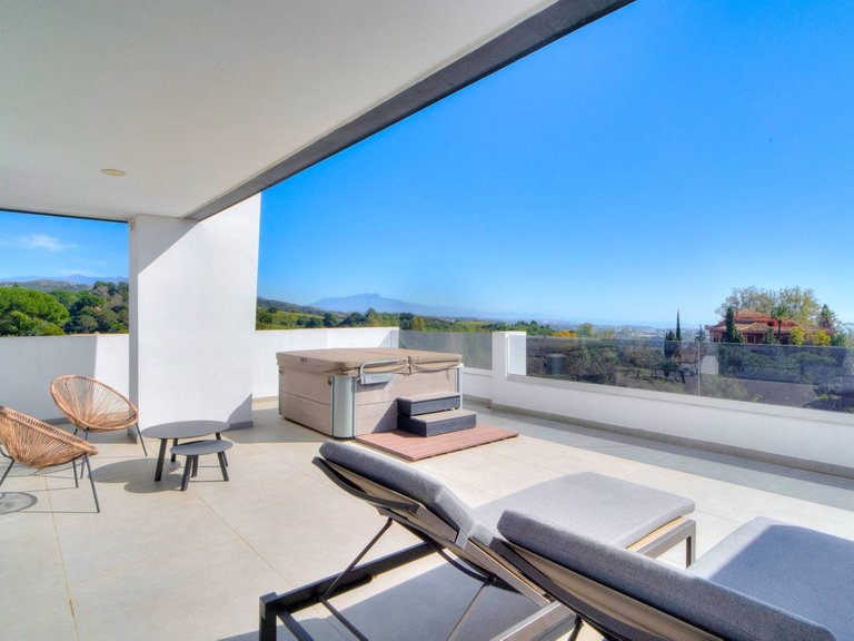 Apartment for Sale in Estepona, Malaga 5