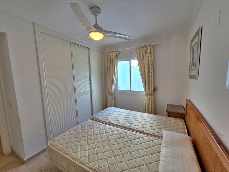 Apartment for Sale in Puerto Banús, Malaga 11