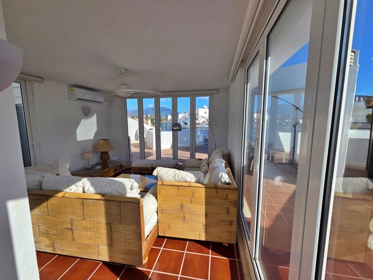 Apartment for Sale in Puerto Banús, Malaga 14