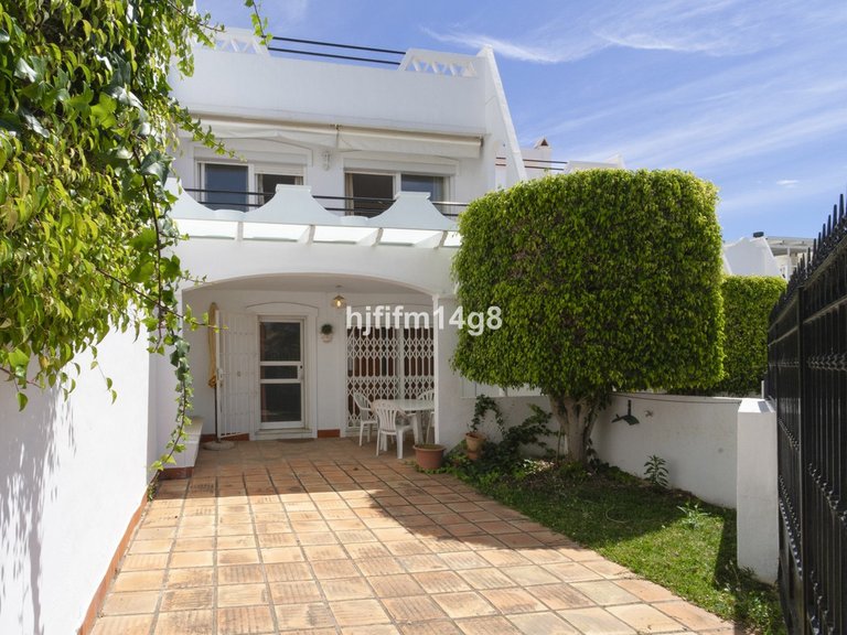 Villa for Sale in Reserva De Marbella, Malaga 1