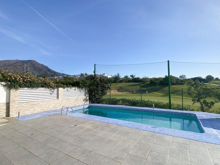 Villa for Sale in Estepona, Malaga 1