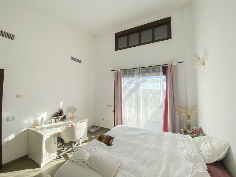 Villa for Sale in Estepona, Malaga 10