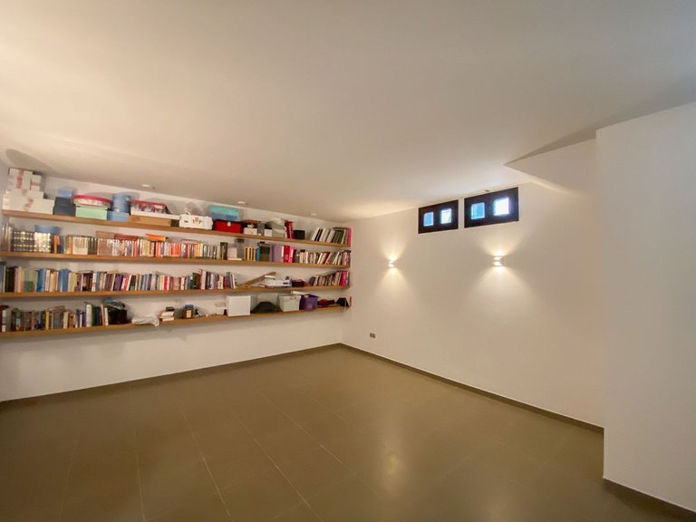 Villa for Sale in Estepona, Malaga 19