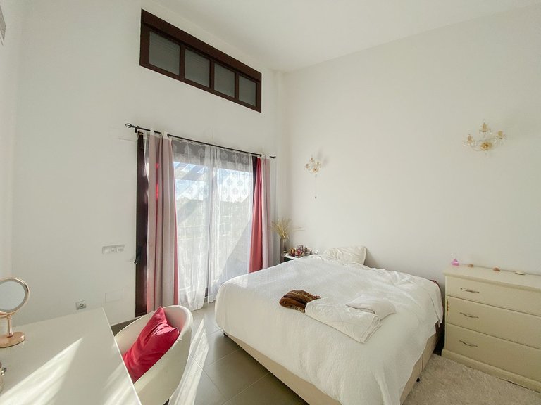 Villa for Sale in Estepona, Malaga 9