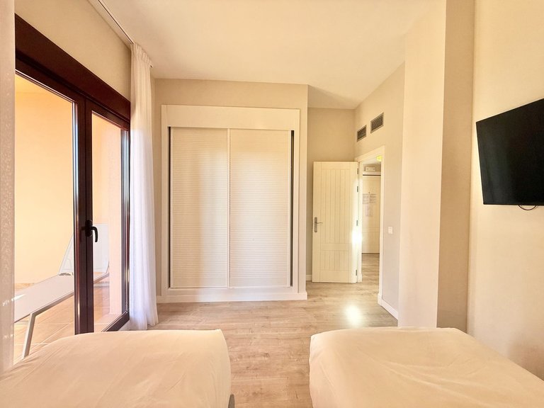 Apartment for Sale in Benahavís, Malaga 11