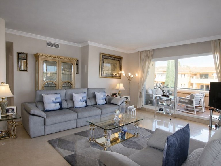 Apartment for Sale in Elviria, Malaga 2