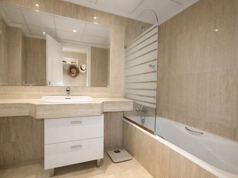 Apartment for Sale in Elviria, Malaga 23