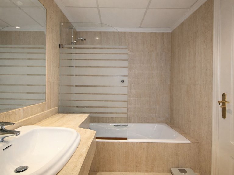 Apartment for Sale in Elviria, Malaga 25
