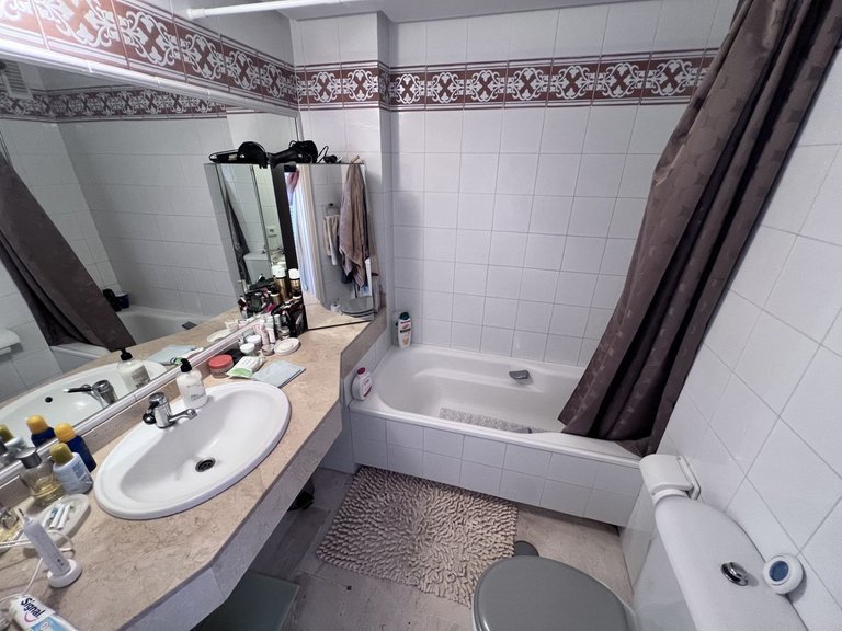 Apartment for Sale in Calahonda, Malaga 10