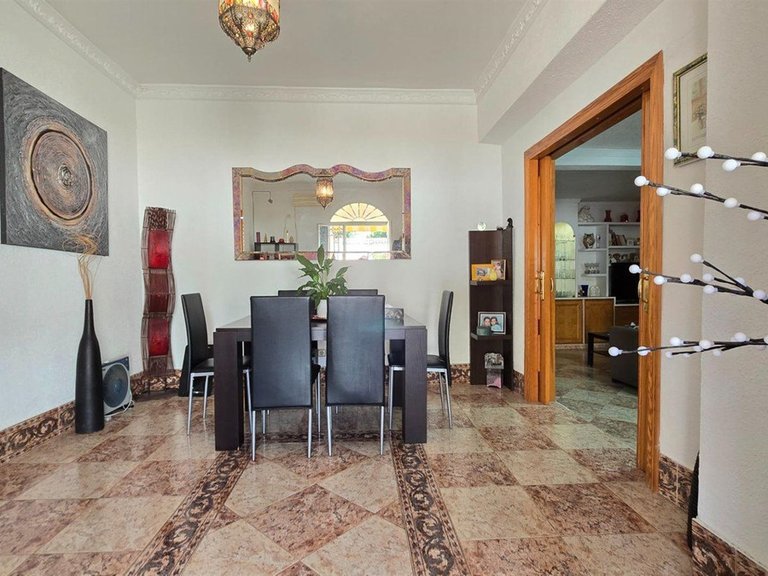 Villa for Sale in Arroyo De La Miel, Malaga 14