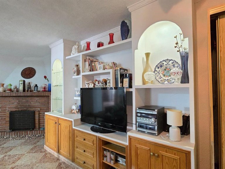 Villa for Sale in Arroyo De La Miel, Malaga 18