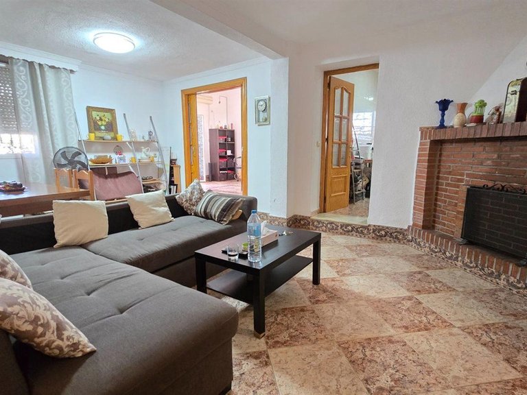 Villa for Sale in Arroyo De La Miel, Malaga 19