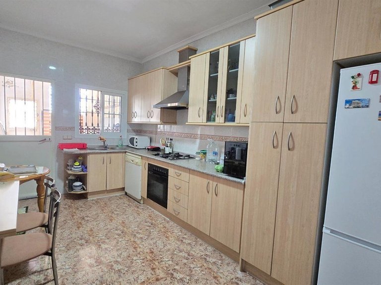 Villa for Sale in Arroyo De La Miel, Malaga 20