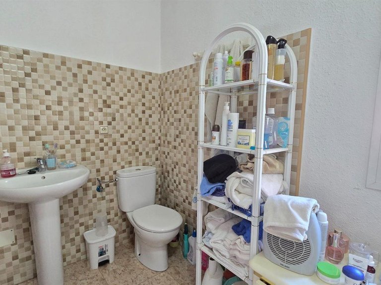 Villa for Sale in Arroyo De La Miel, Malaga 29