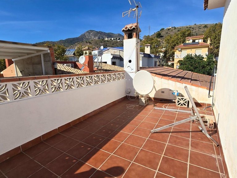 Villa for Sale in Arroyo De La Miel, Malaga 39