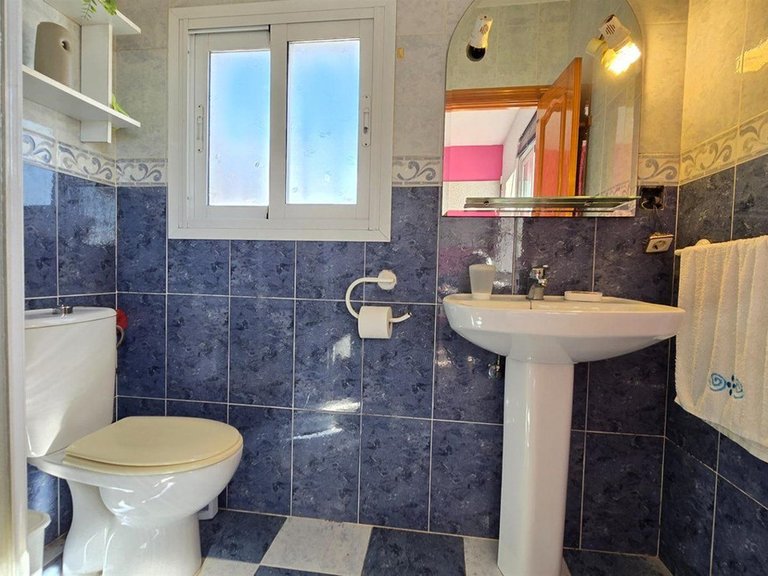 Villa for Sale in Arroyo De La Miel, Malaga 42
