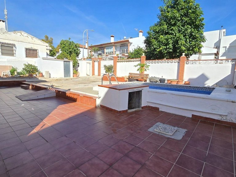 Villa for Sale in Arroyo De La Miel, Malaga 44