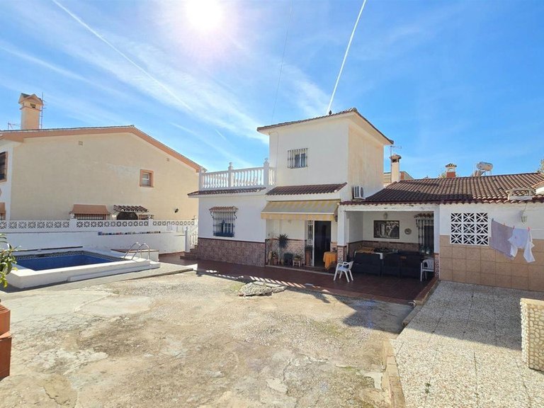 Villa for Sale in Arroyo De La Miel, Malaga 45