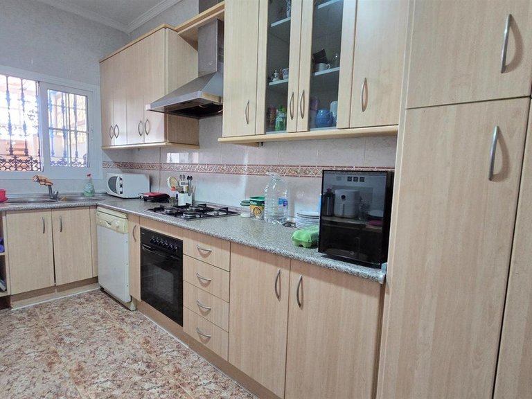 Villa for Sale in Arroyo De La Miel, Malaga 6