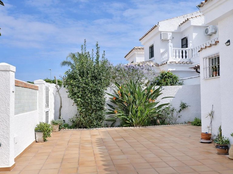 Villa for Sale in Guadalmar, Malaga 5