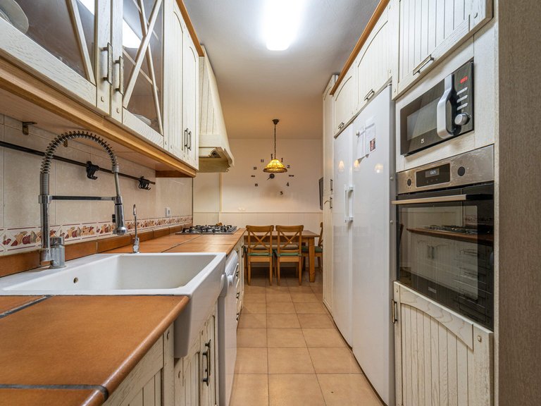 Apartment for Sale in Las Lagunas, Malaga 11
