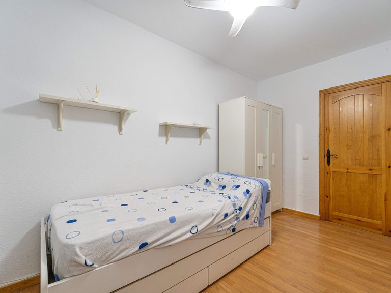 Apartment for Sale in Las Lagunas, Malaga 17