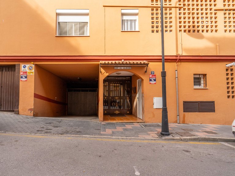 Apartment for Sale in Las Lagunas, Malaga 25