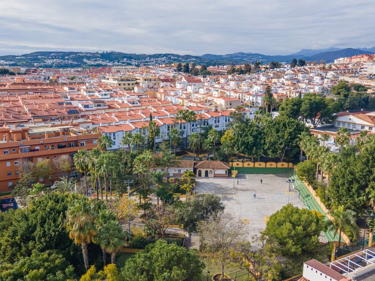 Apartment for Sale in Las Lagunas, Malaga 30