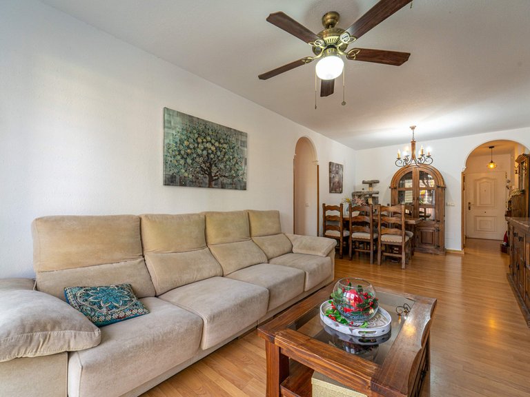 Apartment for Sale in Las Lagunas, Malaga 4