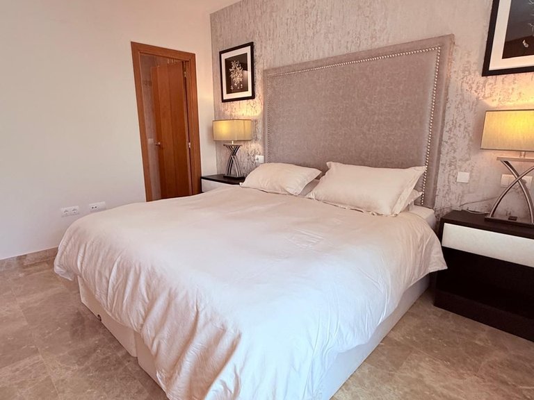 Apartment for Sale in Estepona, Malaga 8