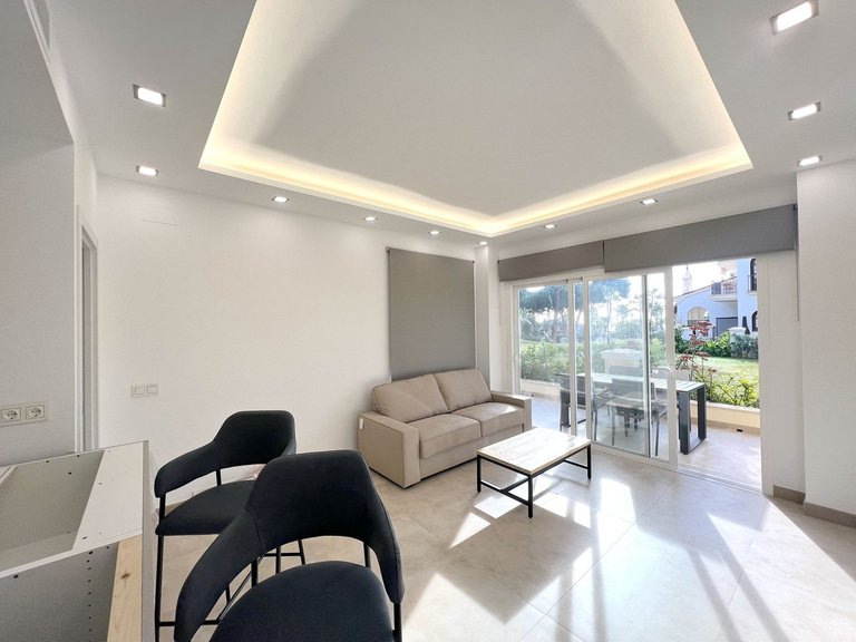 Apartment for Sale in Puerto Banús, Malaga 2