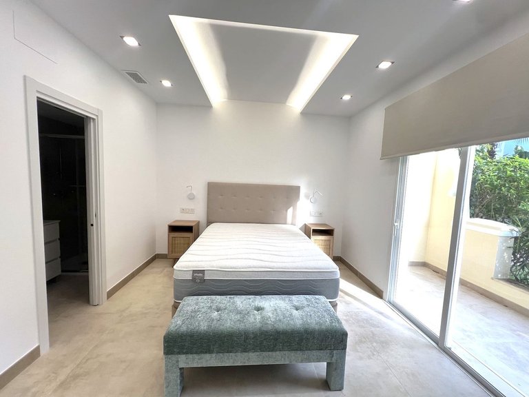 Apartment for Sale in Puerto Banús, Malaga 9