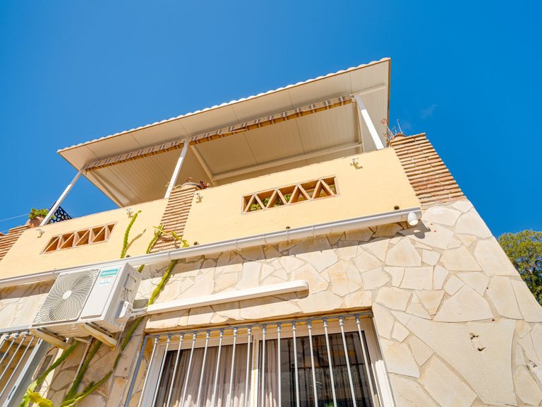 Villa for Sale in Las Lagunas, Malaga 33