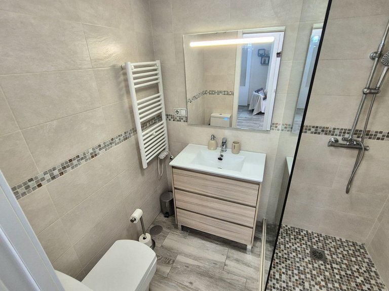Apartment for Sale in Las Lagunas, Malaga 17