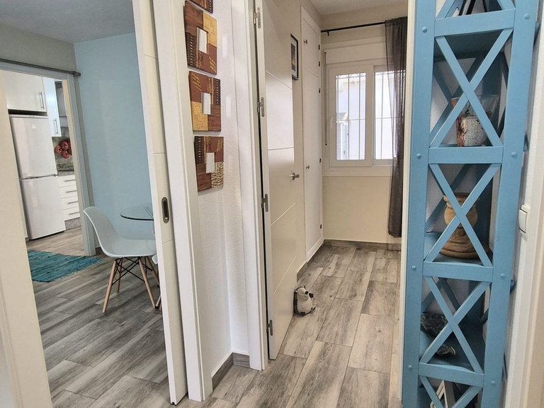 Apartment for Sale in Las Lagunas, Malaga 28